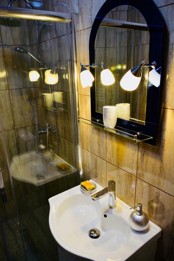 Отель Casa Iris Center Сибиу Экстерьер фото